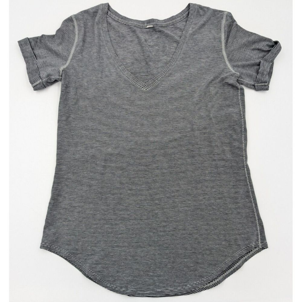 Lululemon Love Tee Curved Hem Striped Shirt‎ Short Sleeve Women's 6 or 8